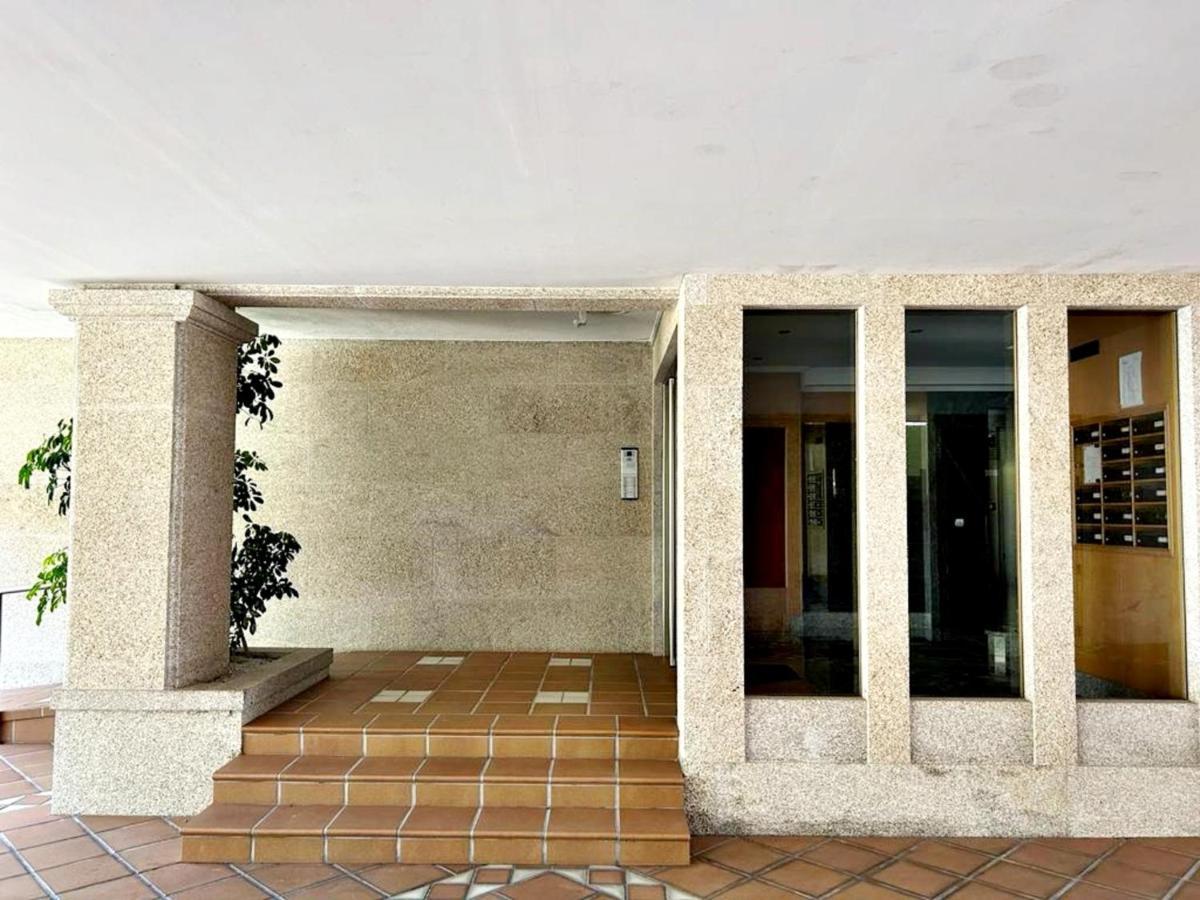 Holibai, Chulina, Cerca De La Playa, Con Piscina Y Parking Apartment ไบโยนา ภายนอก รูปภาพ