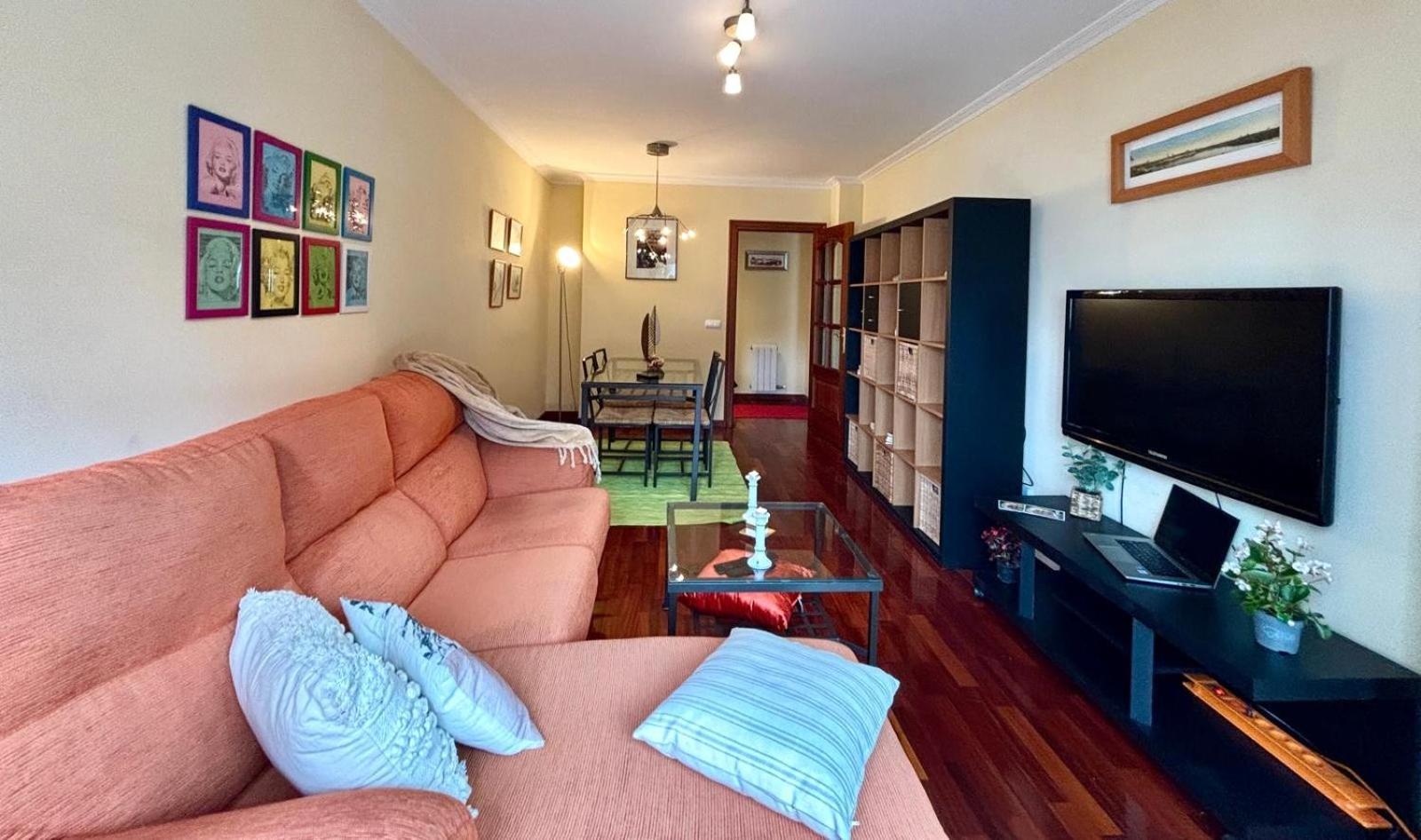 Holibai, Chulina, Cerca De La Playa, Con Piscina Y Parking Apartment ไบโยนา ภายนอก รูปภาพ